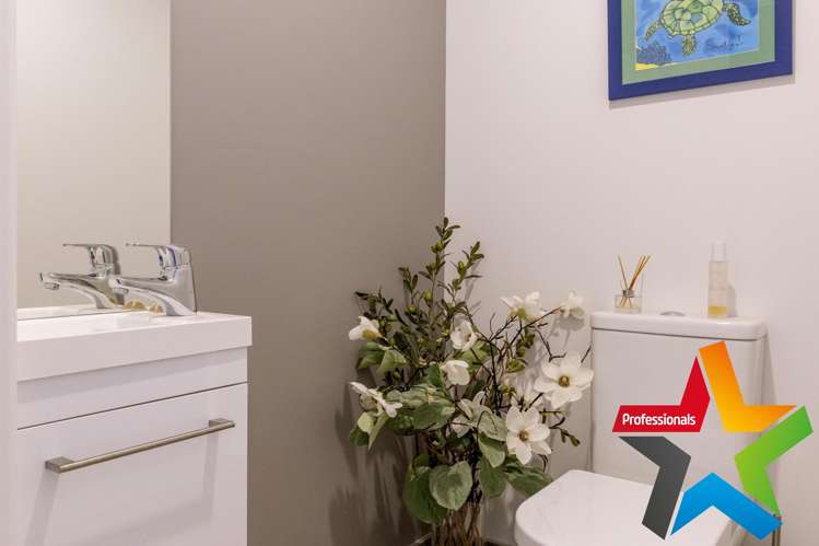 10 Tuhua Close Wharewaka_22