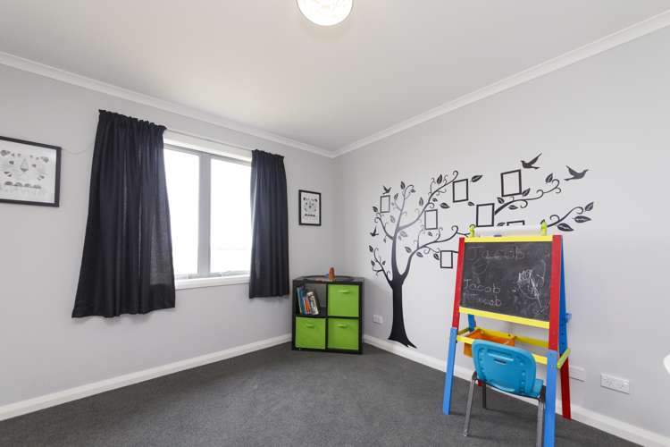 161 Spur Road West Feilding_16