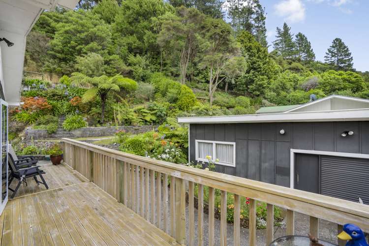 8 Willis Grove Wainuiomata_16