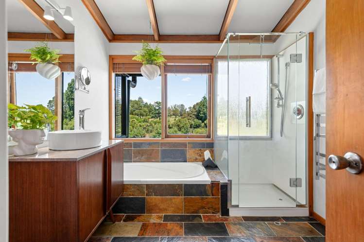 1033 River Road Queenwood_20