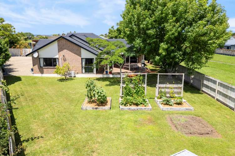 4 Trossach Place Wattle Downs_20