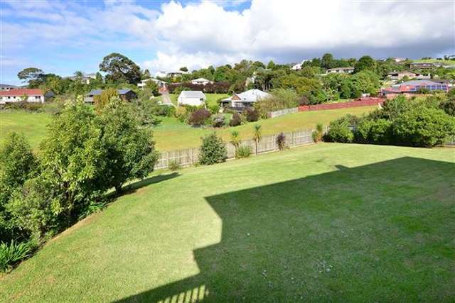 125 Roberta Crescent Orewa_3