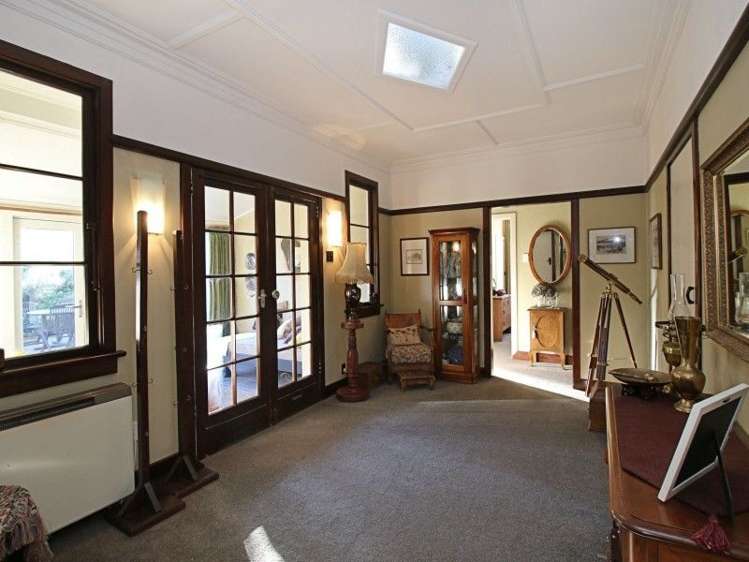 379 Queens Drive Windsor_10