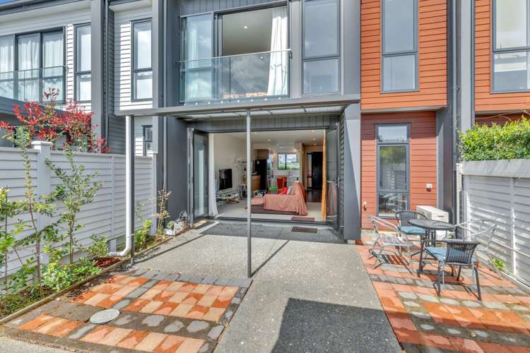 166 Seventh View Avenue Beachlands_13