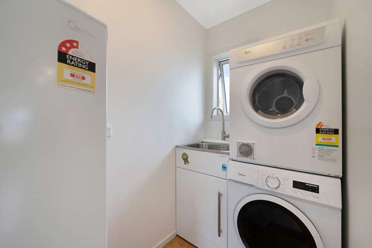 14d Kirrie Avenue Te Atatu South_12