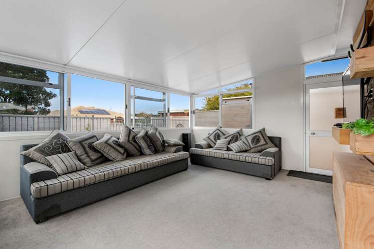 38 Settlers Grove Orewa_12