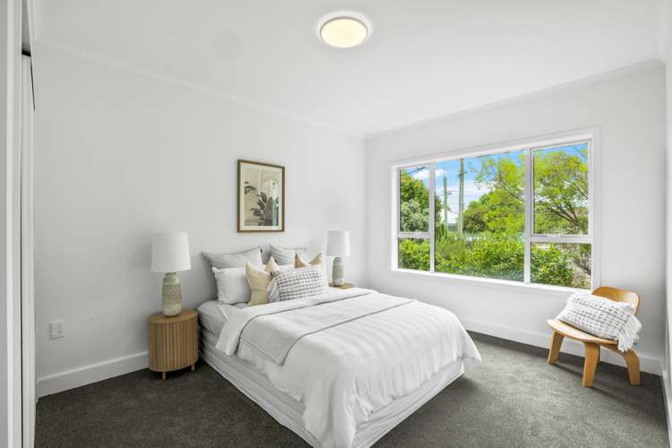 23 Lake Terrace Road Burwood_8