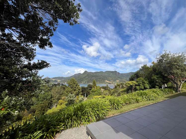 1071 Huia Road Huia_5