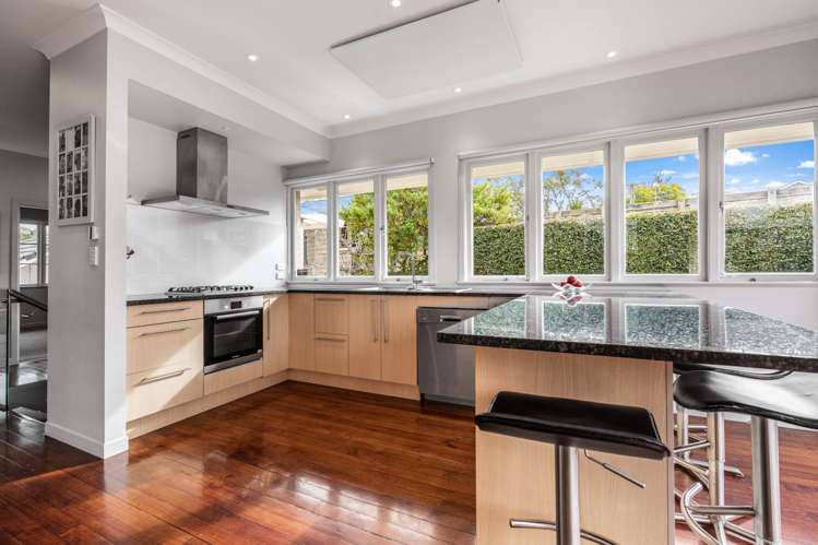 18 Wairoa Road Narrow Neck_10