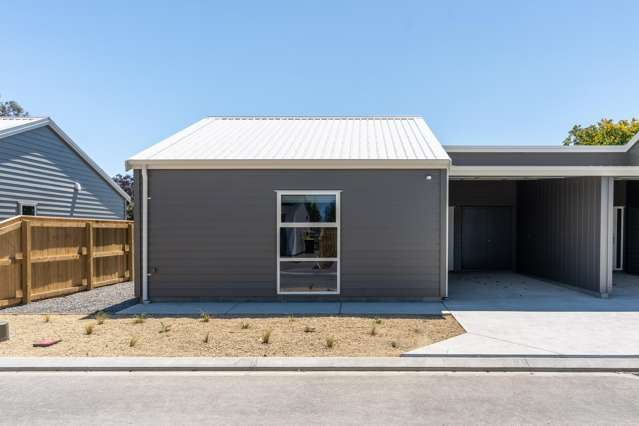 4/2 Tuatahi Avenue Solway_2