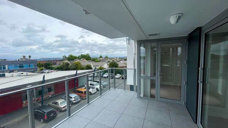 2d/84 Gunner Drive Te Atatu Peninsula_7