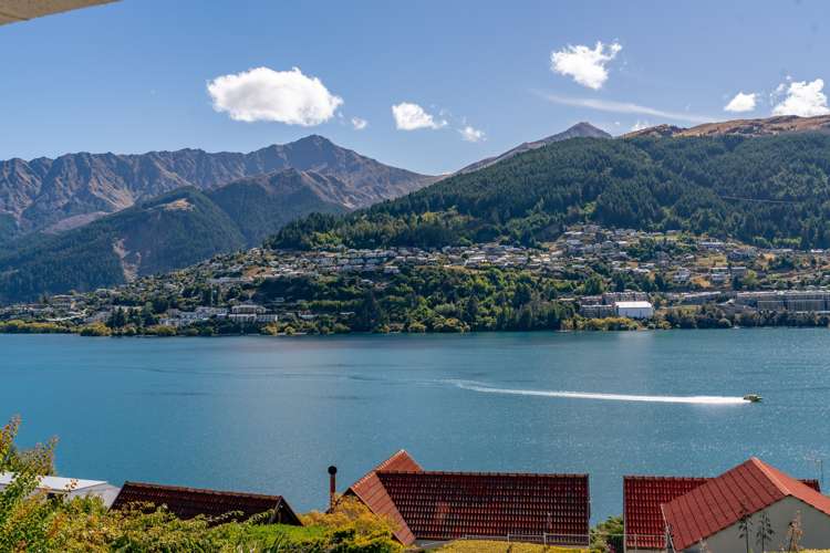 415 Peninsula Road Kelvin Heights_26