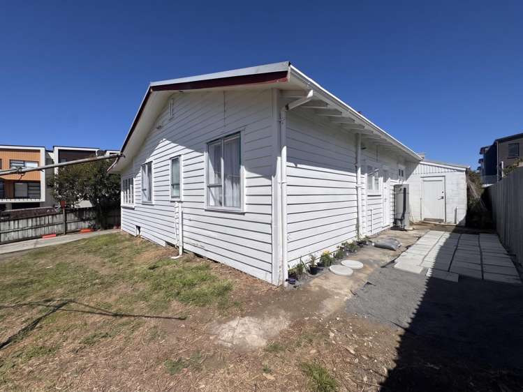 3157 Great North Road New Lynn_24