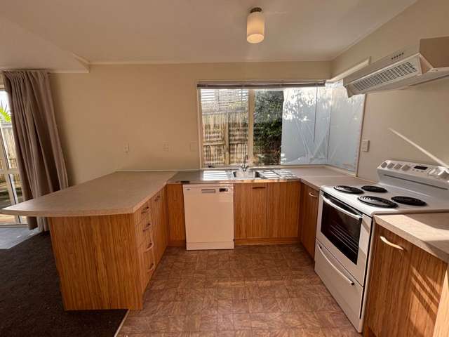 1/826 East Coast Road Browns Bay_4