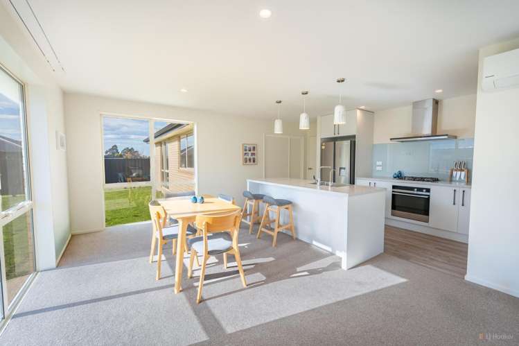 3 Strawberry Lane Waimate_11