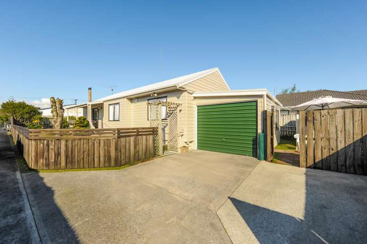2/83 Glendale Road Glen Eden_15