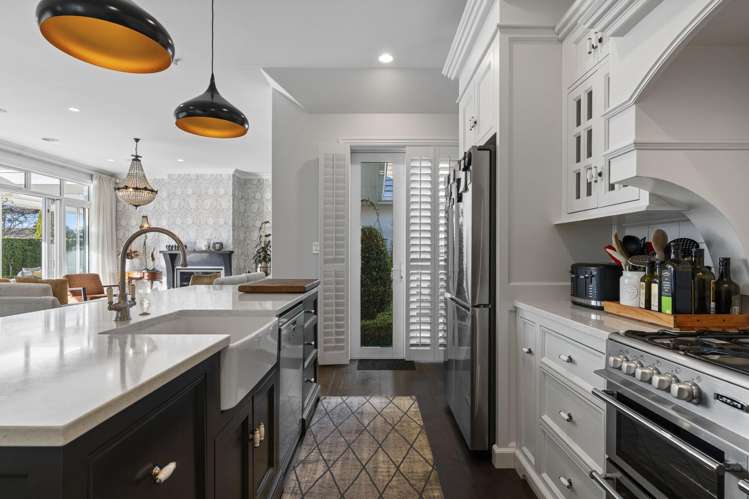 14 Tall Oaks Way Bethlehem_10