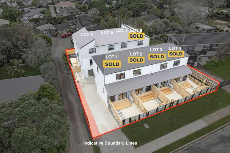 8/21 Baird Street Howick_2