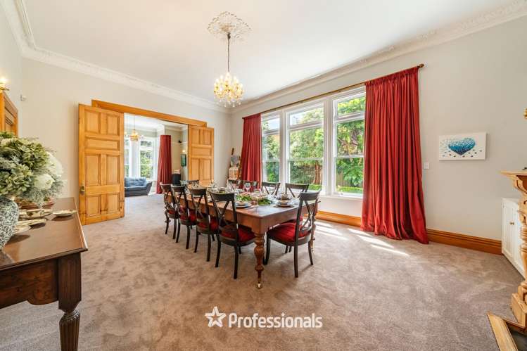 722 High Street Epuni_10