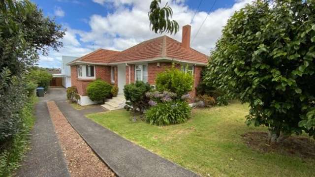 Freshly painted interior - Ready for you to move in!