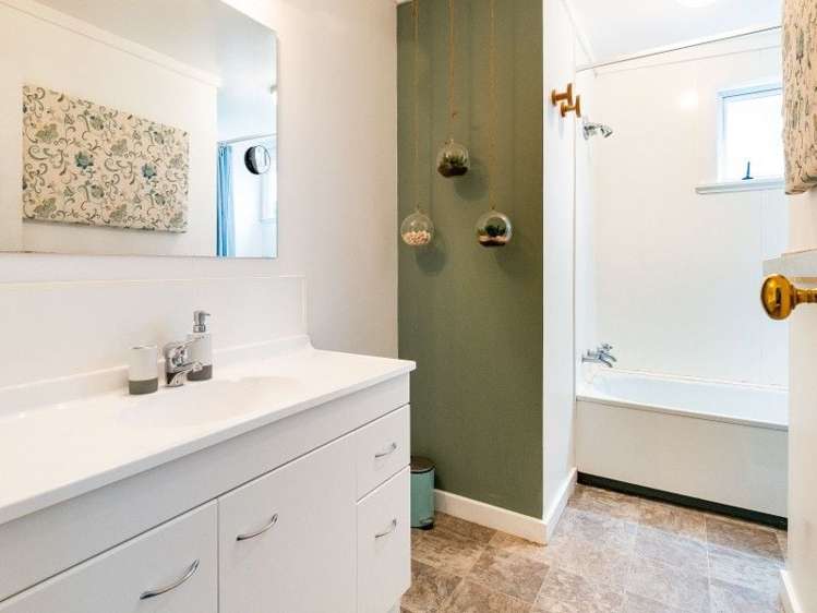 2 Paradise Road Napier South_13