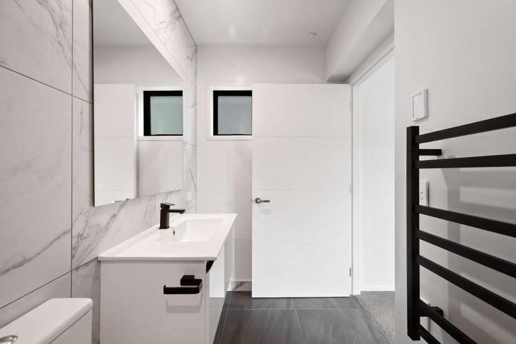 8 Le Mans Grove Cromwell_16