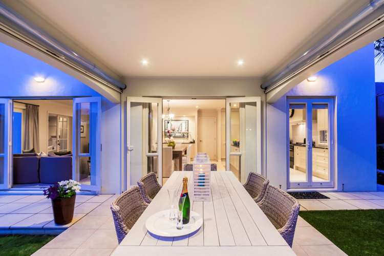 17 Kenley Heights Flat Bush_7