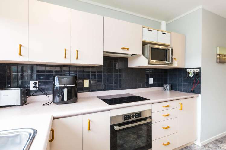 69 Sunbrae Drive Silverstream_7