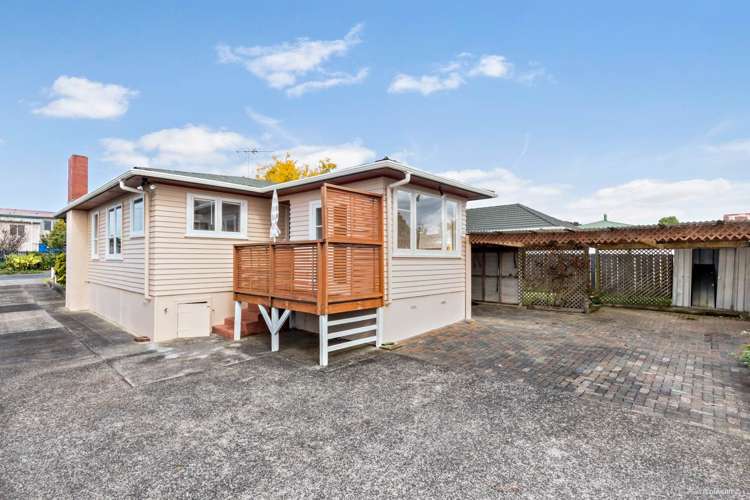 1 Bamboo Grove Kelston_14