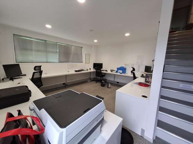 1/251 Lincoln Road Henderson_2