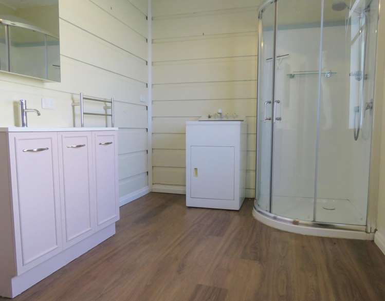 39 Shiel Street Reefton_16