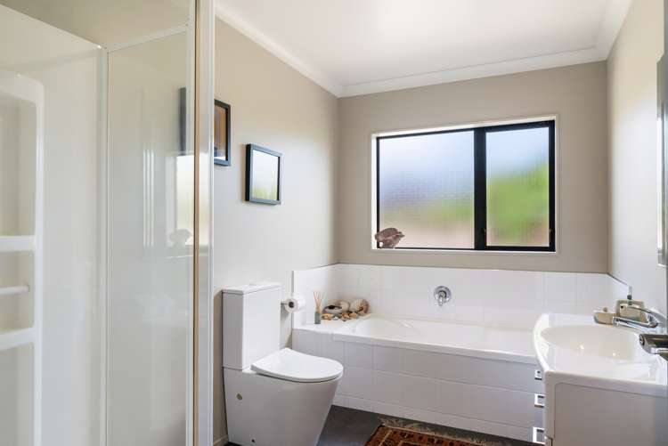 99 Weggery Drive Waikanae Beach_17