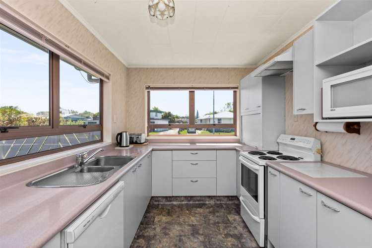 2 Banff Place Tamatea_6