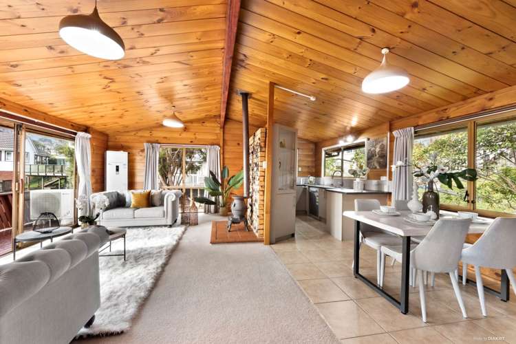 36 Highland Avenue Titirangi_5