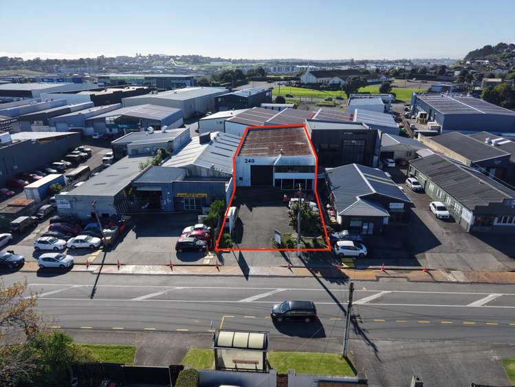 240 Marua Road_0