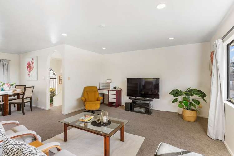 1/14 Greenridge Court Glenfield_6