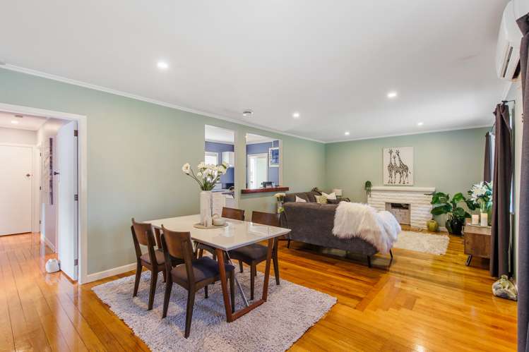 1/16 Lancaster Road Beach Haven_5