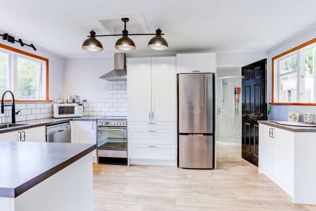 665 Longacre Road Okoia_3