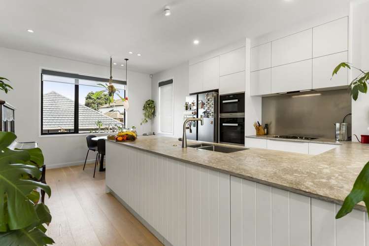 3/3 Ballin Street Ellerslie_2