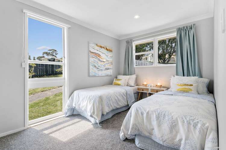 18 Grandison Crescent New Lynn_11