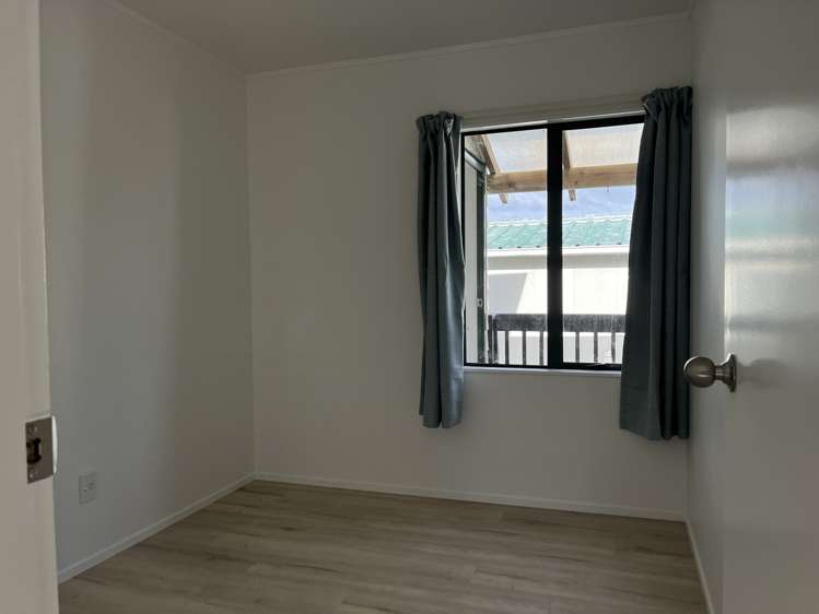 2/322 Richardson Rd Mount Roskill_13