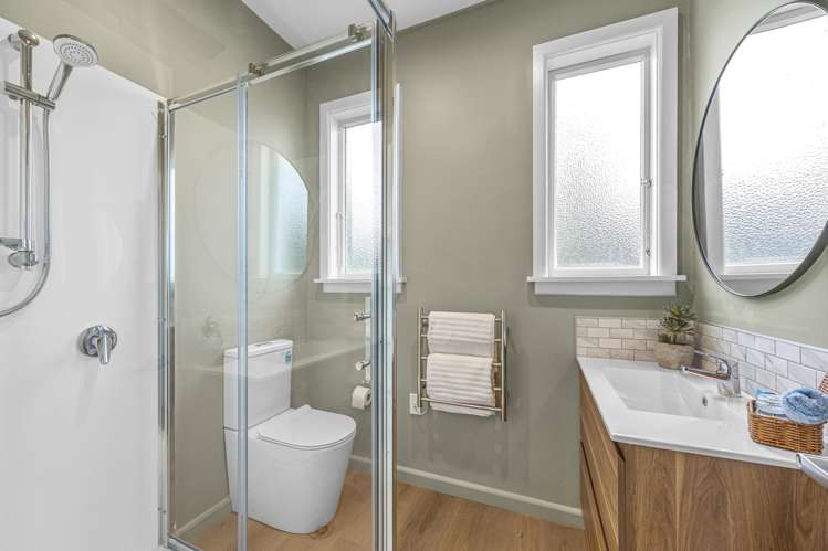 87 Racecourse Road Sockburn_10