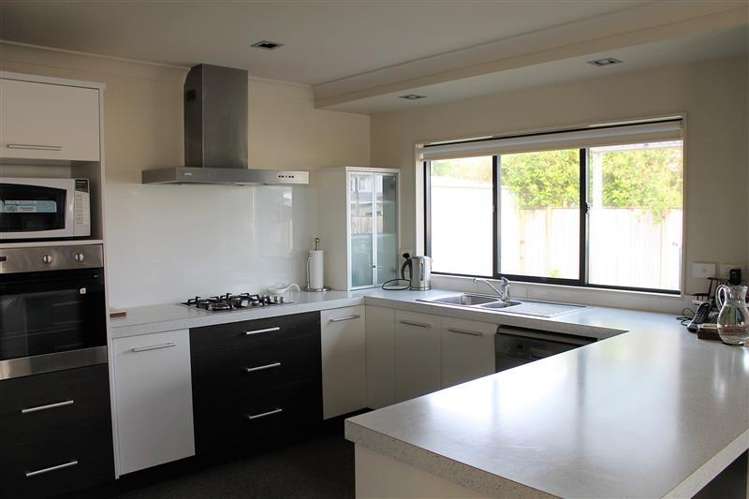 1 Girvan Terrace Wattle Downs_1