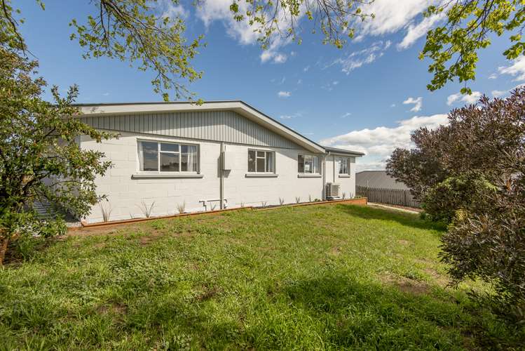 8 Minorca Lane Burwood_18