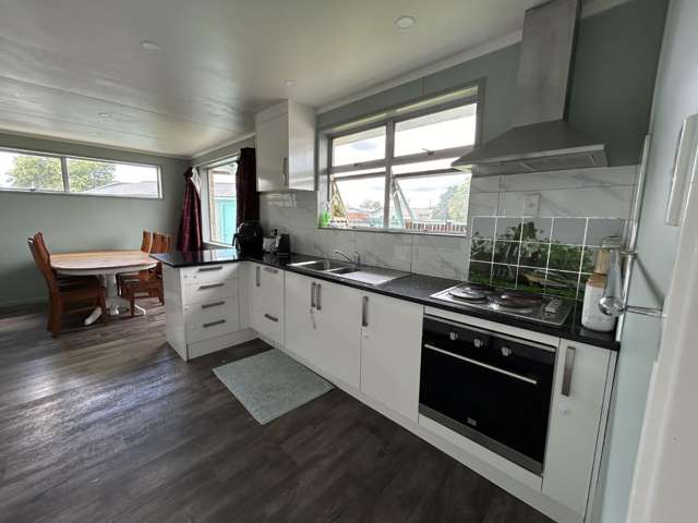 8 Meyer Place 11330_3