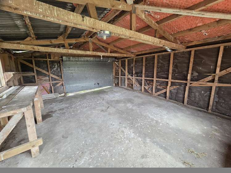 35 Factory Road Paretai_16