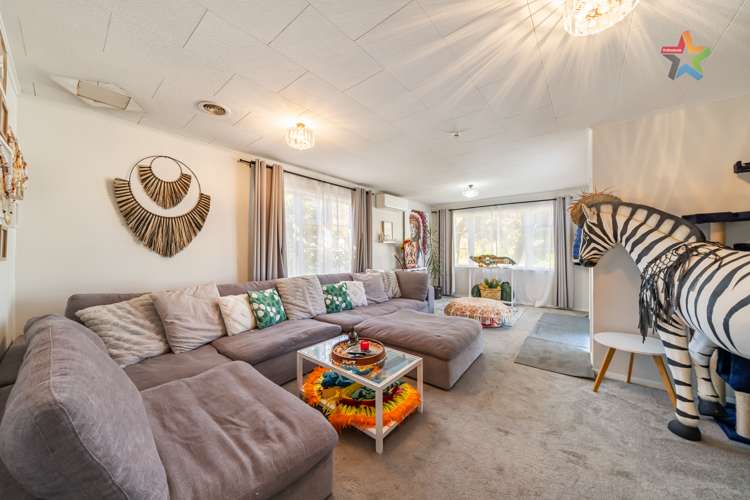 7 Hine Road Wainuiomata_8