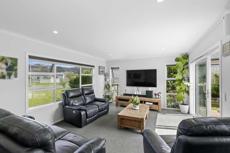 38 Brian Morgan Terrace Wainuiomata_7