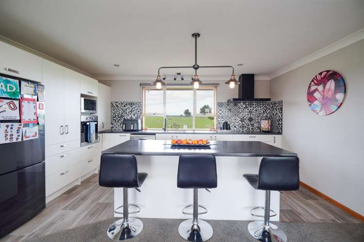 381 Bay Road West Plains_2