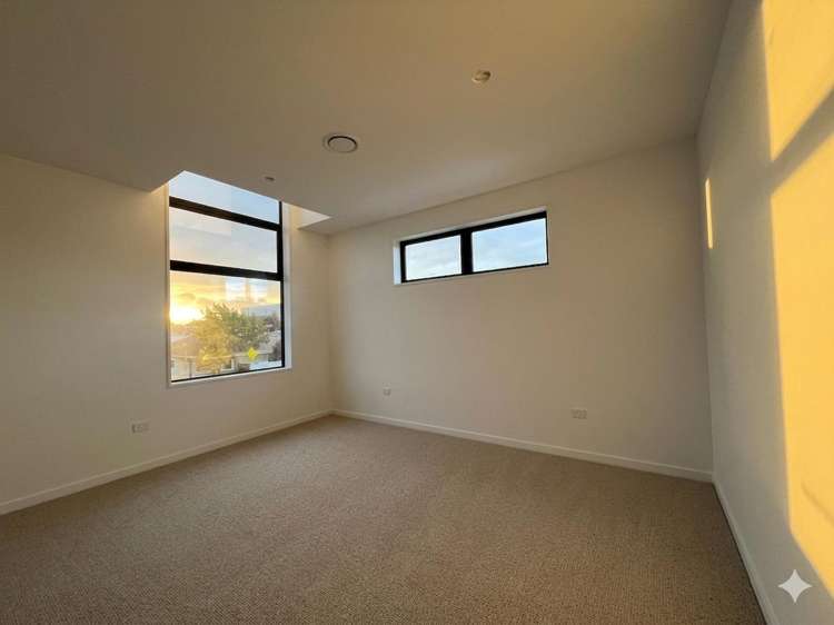 3/160 Clarence Street_4